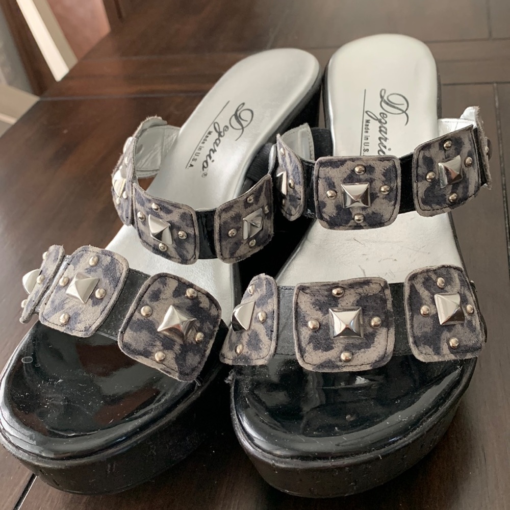 Degario Size 40 Silver/Grey/Black Wedge  Sandals